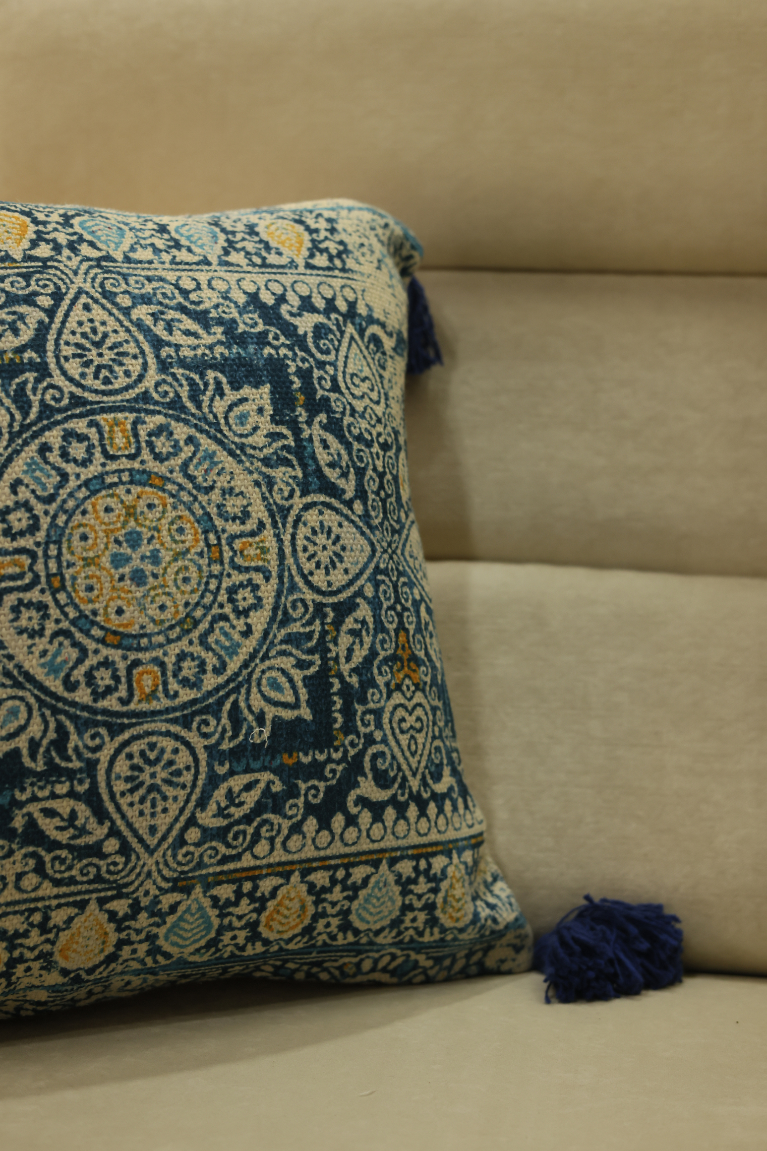 Ethnic-Oriental Cushion Cover