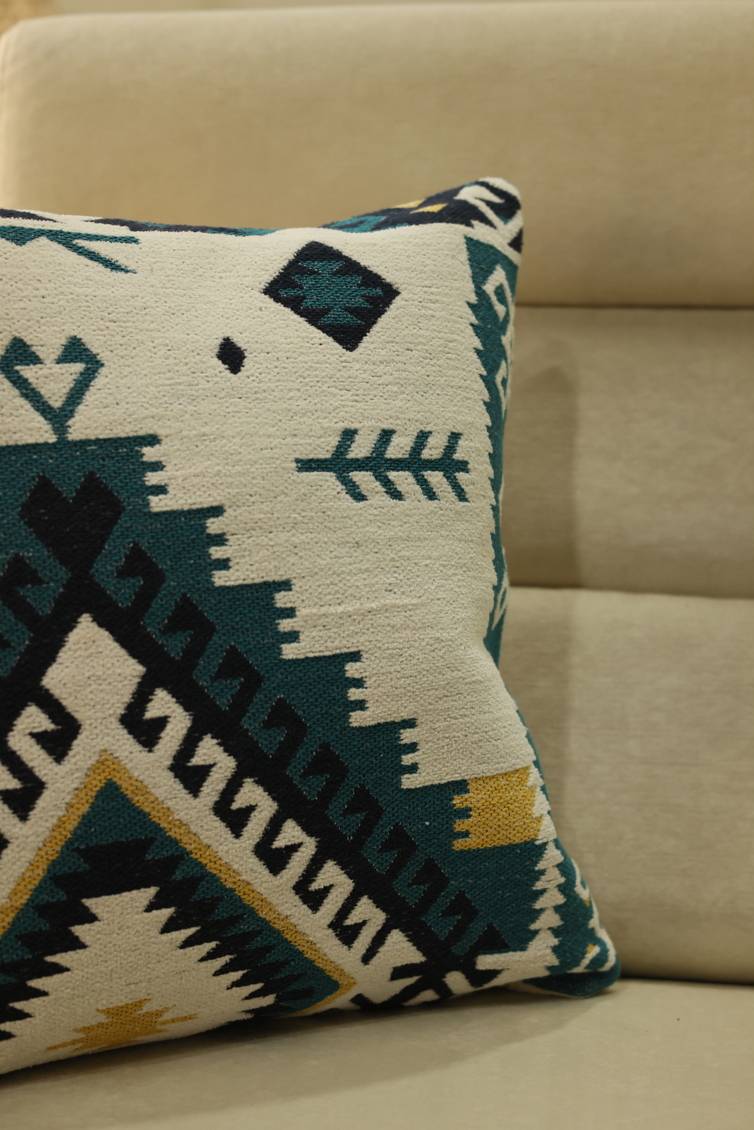 Arrow Jacquard Cushion Cover