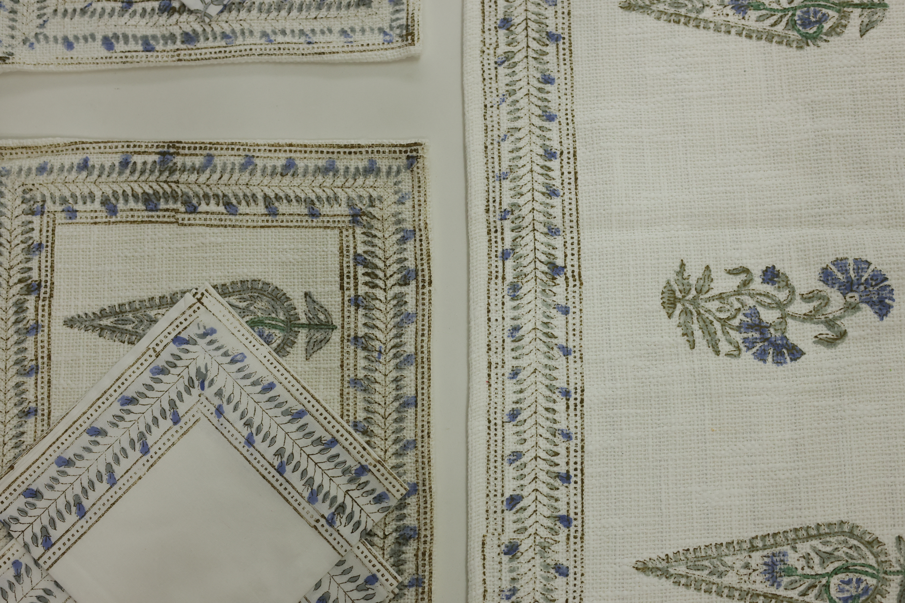 Artisanal Elegance: Jaipuri Hand Block Printed 13-Piece Cotton Table Suite