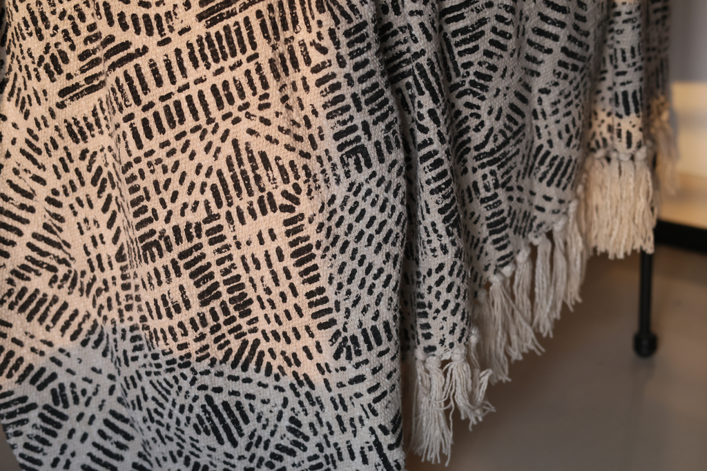 Abstract Pattern Sofa Throw