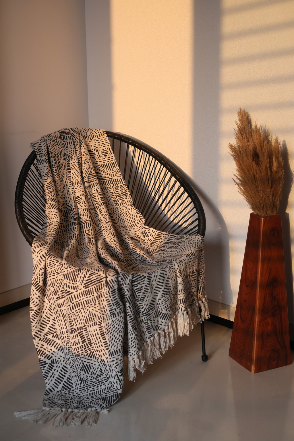 Abstract Pattern Sofa Throw