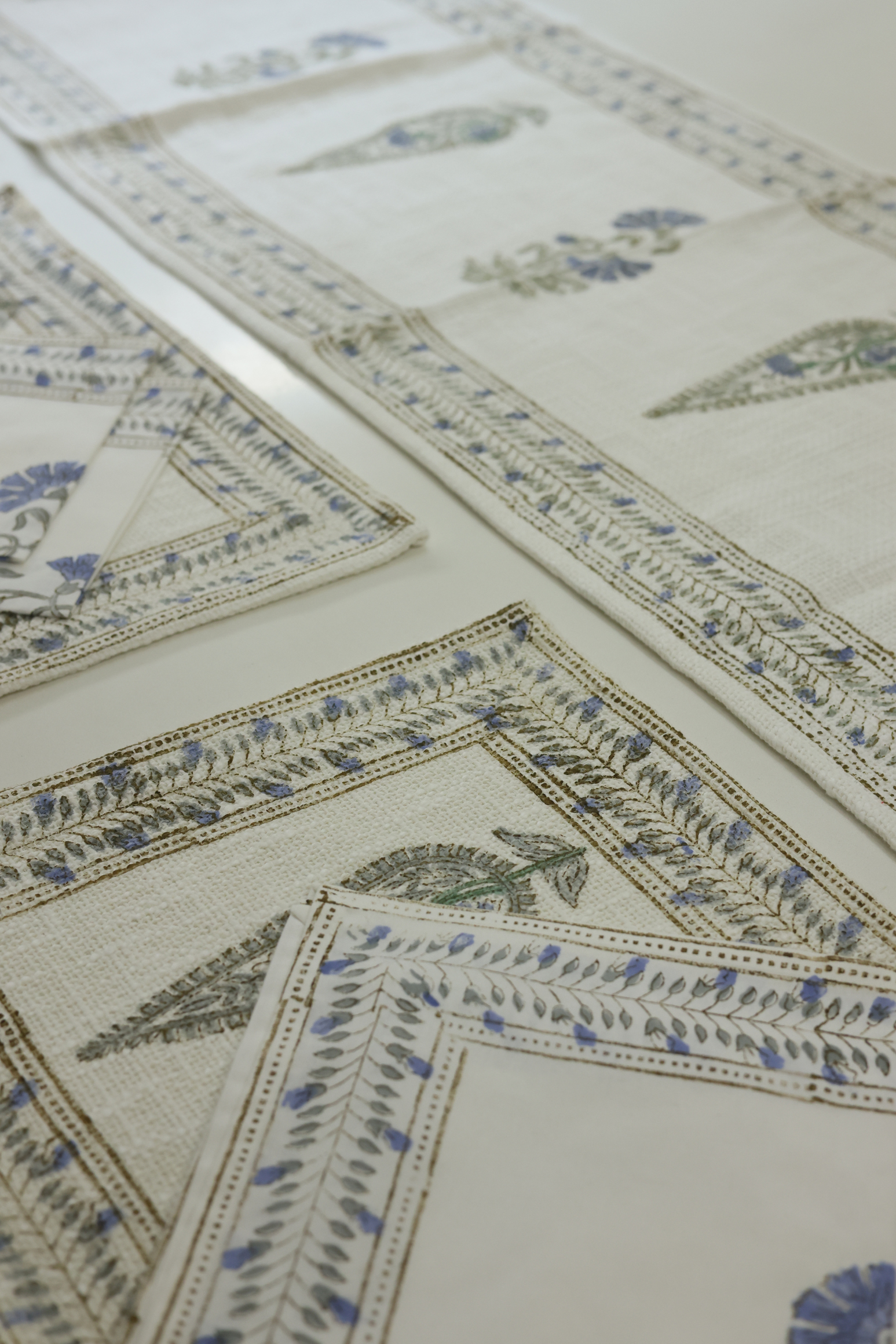 Artisanal Elegance: Jaipuri Hand Block Printed 13-Piece Cotton Table Suite