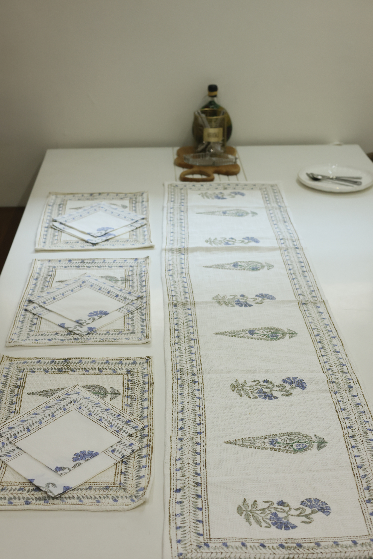 Artisanal Elegance: Jaipuri Hand Block Printed 13-Piece Cotton Table Suite